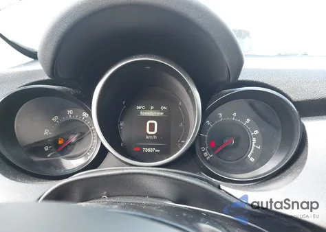 2018 Fiat 500X Trekking Fwd z USA, uszkodzony, nr VIN ZFBCFXCB9JP707448